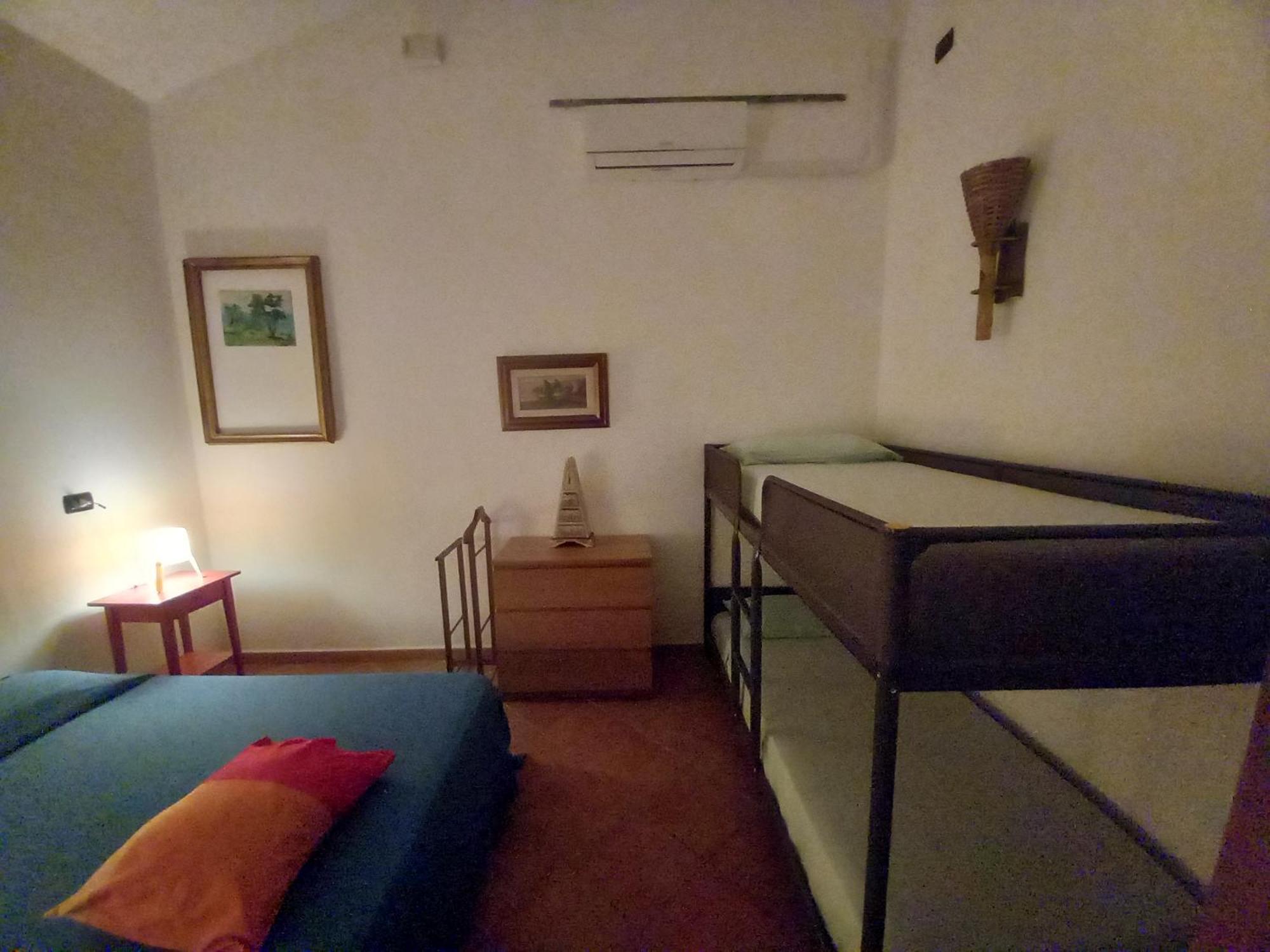 "La Casita", 2 Floors Apartment, Private Parking 1 Car Or 2 Bikes, Air-Cond And Terrace Livorno Eksteriør bilde