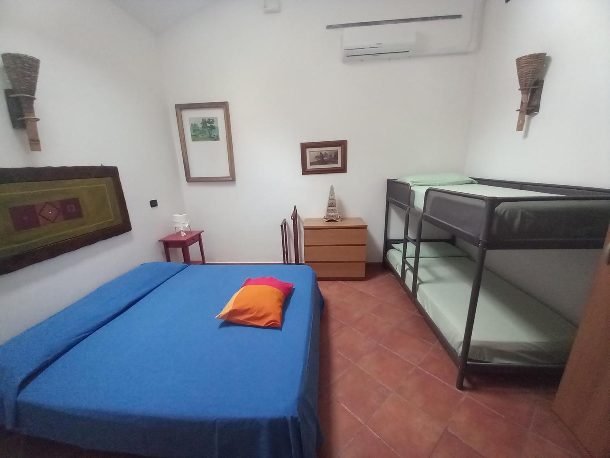 "La Casita", 2 Floors Apartment, Private Parking 1 Car Or 2 Bikes, Air-Cond And Terrace Livorno Eksteriør bilde