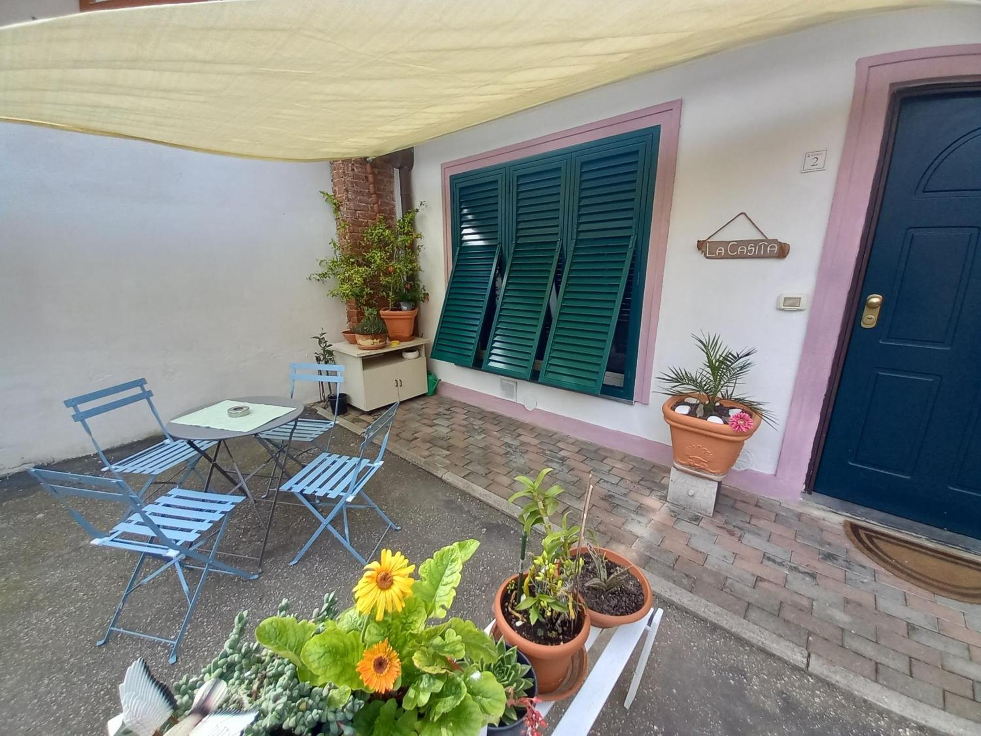"La Casita", 2 Floors Apartment, Private Parking 1 Car Or 2 Bikes, Air-Cond And Terrace Livorno Eksteriør bilde