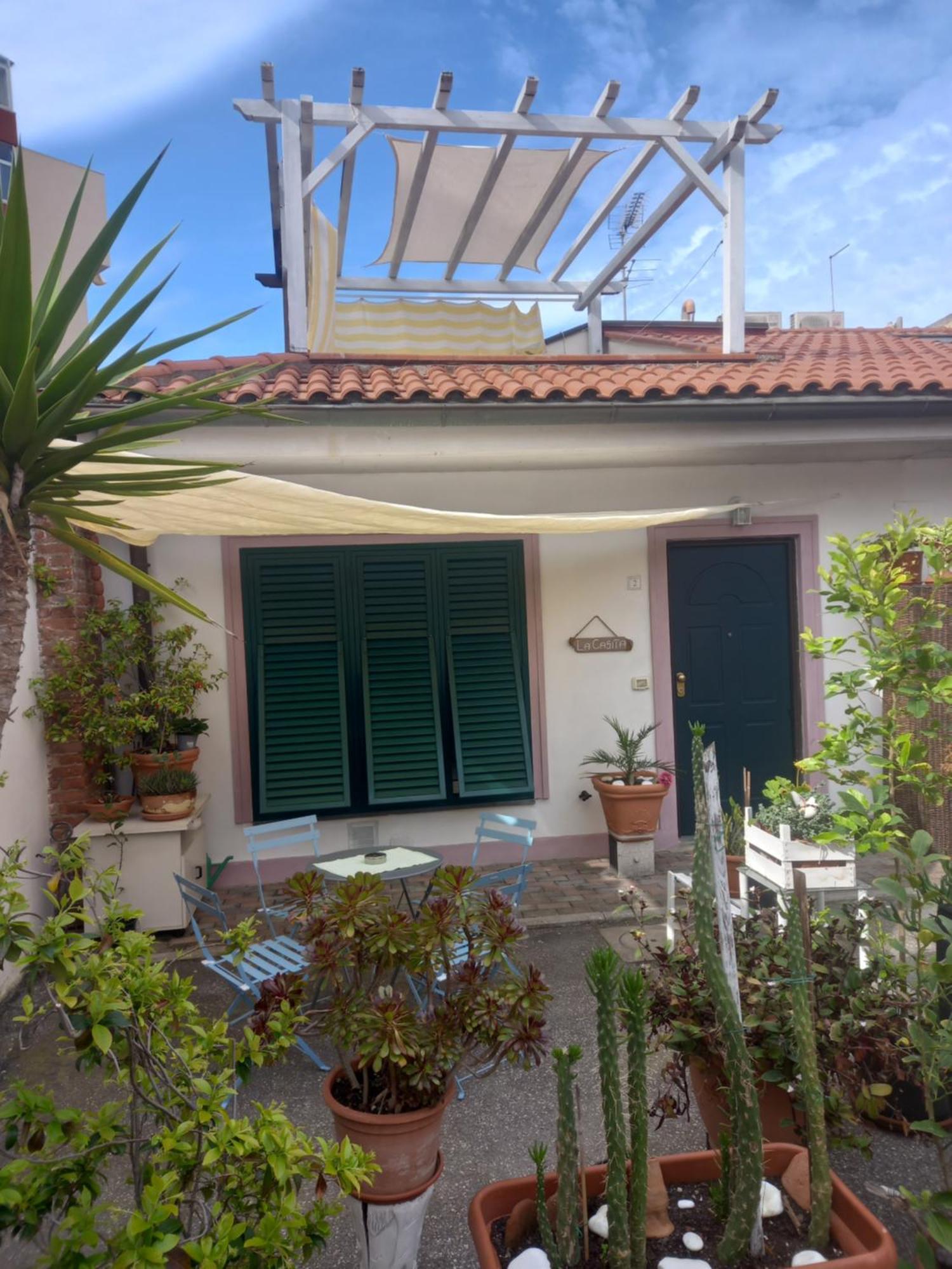 "La Casita", 2 Floors Apartment, Private Parking 1 Car Or 2 Bikes, Air-Cond And Terrace Livorno Eksteriør bilde
